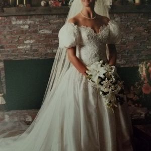 Wedding dress